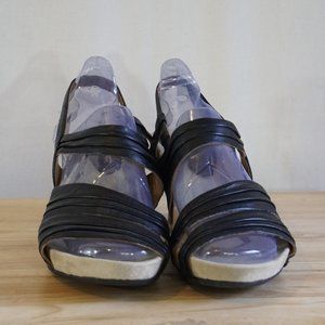 earthies capri black